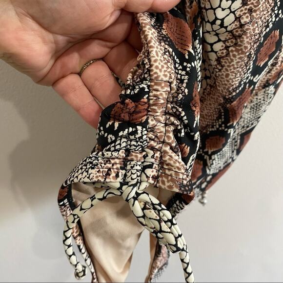 Kona Sol Animal Print Brown One Piece Swimsuit Medium Coverage NWT Sz M - Picture 4 of 9